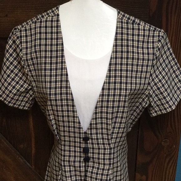 Short sleeve Suit style plaid dress - Picture 2 of 5